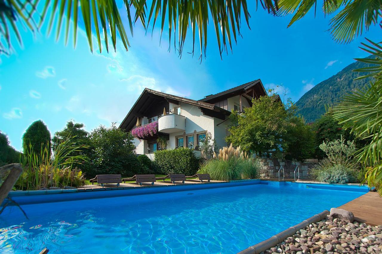 Guesthouse Christine Marlengo Exterior photo